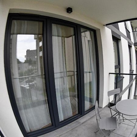 Elegant Two-Room Apartment, Sleeps 4, Near Turon Arena, With Balcony Krakau Buitenkant foto